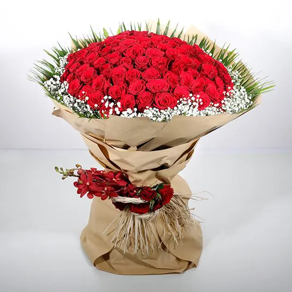 Buy Red Delight Bouquet Online in Dubai - Flower Shop UAE