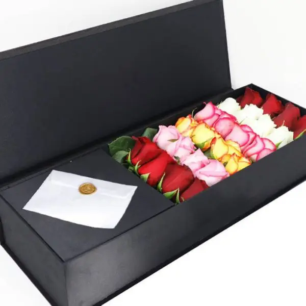 Mix Roses in Black Box