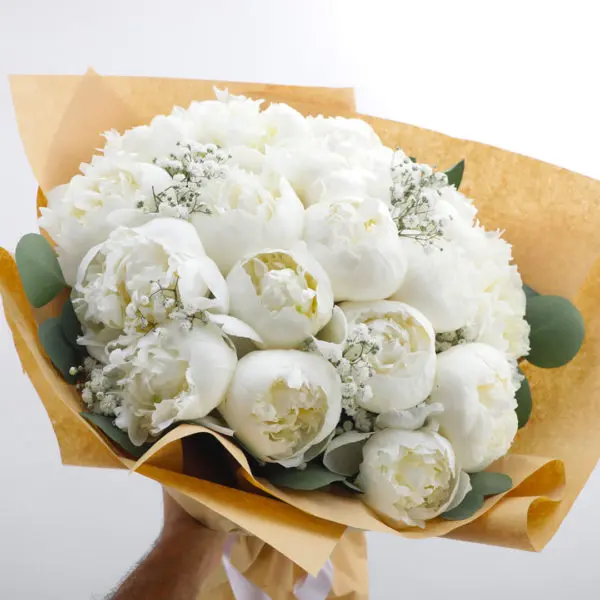 Peonies In White Flower Delivery UAE